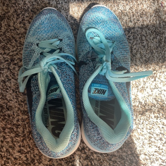 Nike Flyknit Lunar 3 - Picture 2 of 3